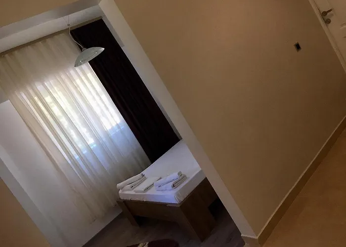 Modern Old Town Apartment Brasov