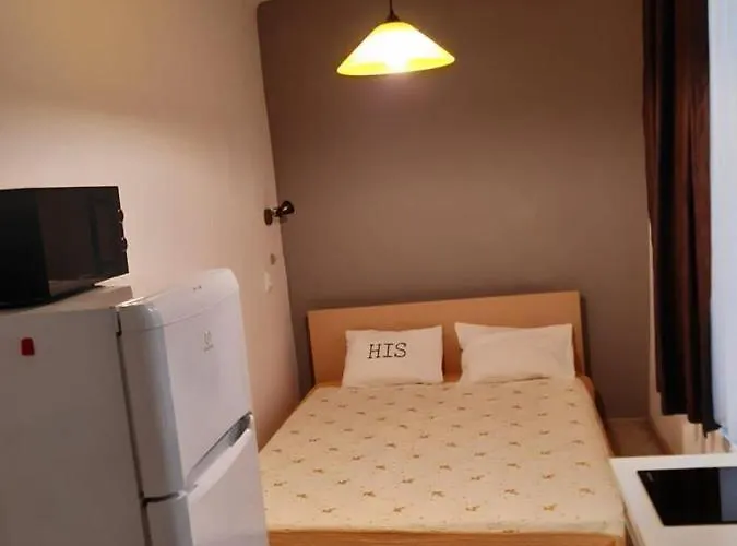 Modern Old Town Apartment Brasov