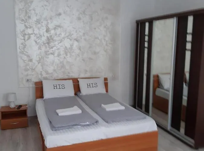 Modern Old Town Апартаменти *